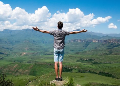 Miért kell törekedni a helyes testtartásra?